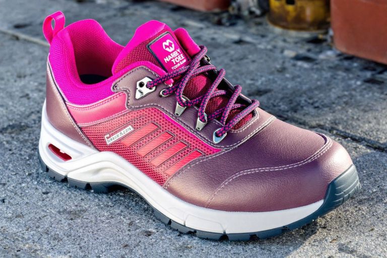 Chaussure de sécurité femme : trouvez l’équilibre parfait entre style et protection